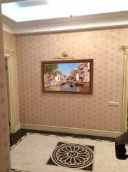 Картина в коридоре